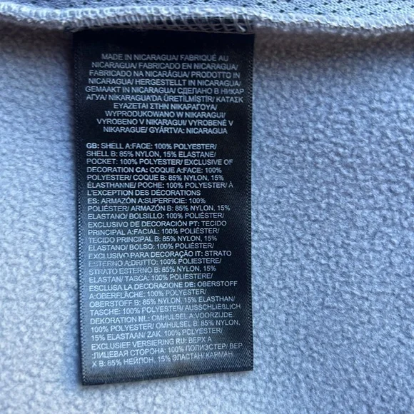 North Face wind proof, breathable and highly water resistant woman’s jacket sz S - Picture 10 of 15